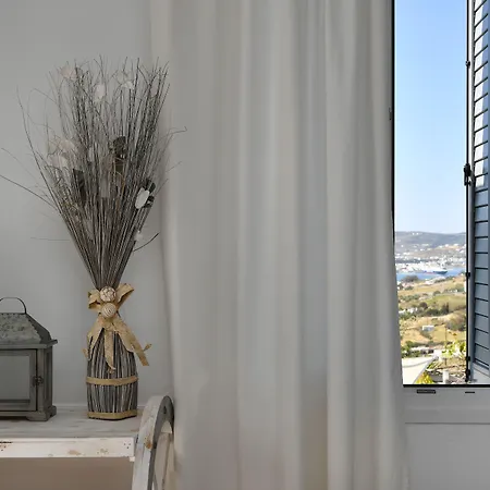 Azzurro Bianco פארוס