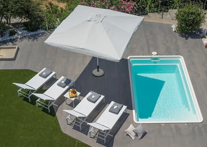 Azzurro Bianco アパート パロス島