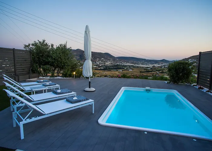 Azzurro Bianco アパート パロス島