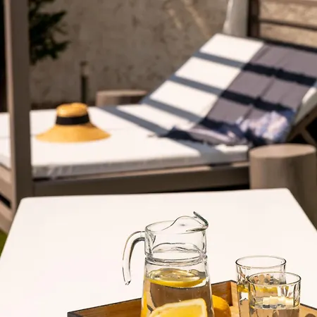 Azzurro Bianco Апартаменты Парос