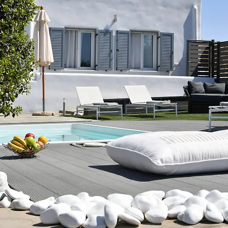 Azzurro Bianco アパート パロス島