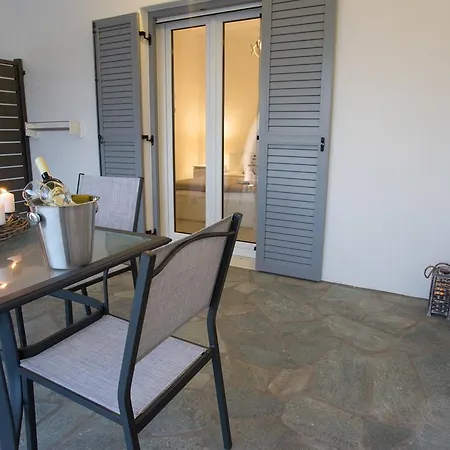 Azzurro Bianco パロス島